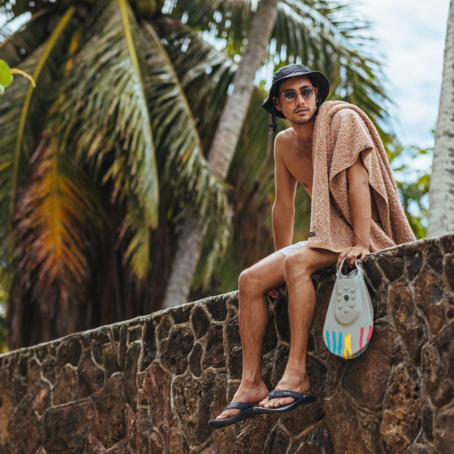 Olukai Ohana Men'S Sandals, Water Resistant Flip Flops with Arch Support, Lightweight Comfort for Beach & Travel, Enhanced Traction for Wet Surfaces